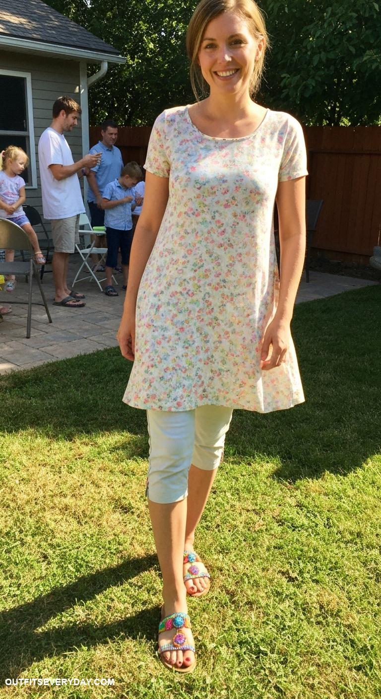 cute sandals outfits Breezy tunic top and capri pants with colorful beaded sandals for family gatherings